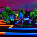 minigolf-Glow-Put2-580x400