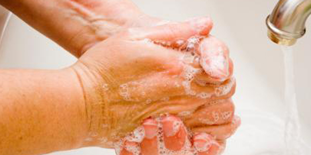 Always wash your hands frequently to avoid disease. (Twitter Photo/@AZDHS) Related Jay Feely and po...