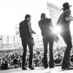 a thousand horses