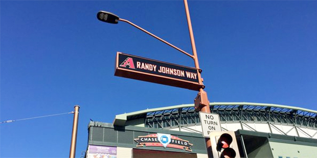 (Twitter Photo/@dbacks)...