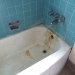 Student bathroom tub (1)