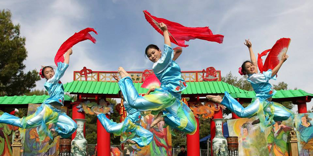 (Phoenix Chinese Week on Facebook)...