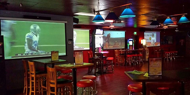 stingers bar photo