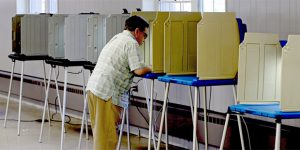 Arizona secretary of state looking to update state's voter registration systems