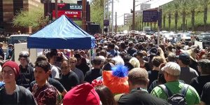 Fans wait hours in line to get into Phoenix Comicon amid heightened security