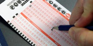 That's a big check: $1 million Powerball ticket sold in Arizona