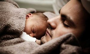Arizona ranks toward the bottom of states for working dads
