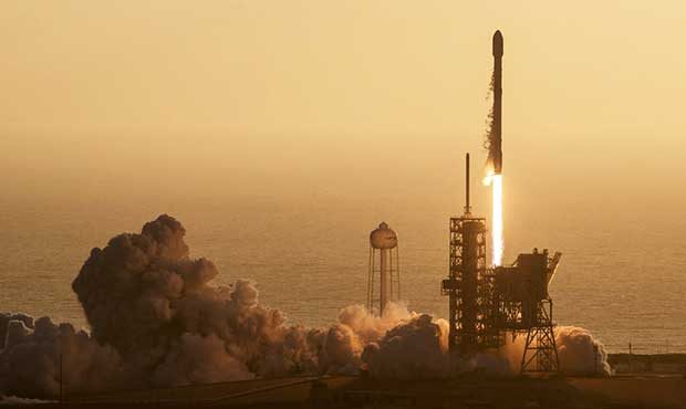 (SpaceX Photo)...