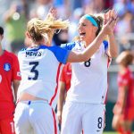 Samantha Mewis celebrates her goal with Julie Ertz