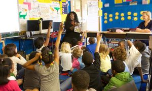 Nearly 2,000 vacant teacher positions across Arizona, report finds
