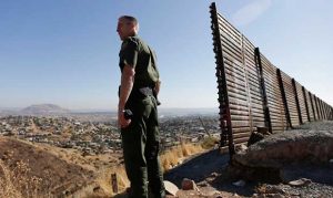 Proposal to ban sanctuary cities sees opposition from Arizona businesses