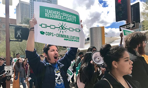 (KTAR News Photo/Griselda Zetino)...