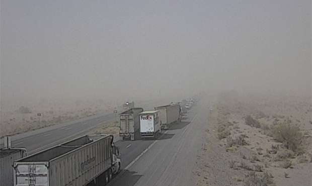 (Twitter/@ArizonaDOT)...