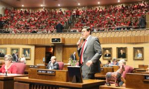 Ducey signs off on Arizona budget bill funding teacher pay increases
