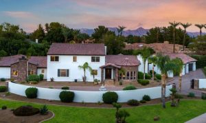 When it comes to house size, Phoenix is kind of a big deal