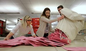 Maricopa County hiring 4,000 people to help with November election