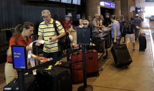 Here are some tips on getting the best deals for holiday travel