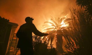 Arizona firefighters head to California to fight Woolsey, Camp and Hill fires
