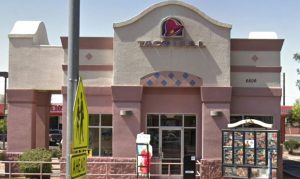 Police searching for suspects wanted for Taco Bell robbery in Glendale