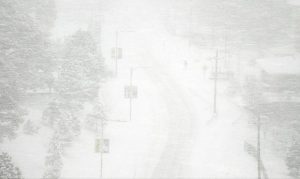Snow buries northern Arizona, wreaking havoc on roadways