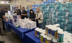 Arizona Lottery, United Way give over 250 TSA workers shutdown aid