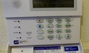 Peoria turns over police alarm program to national technology company