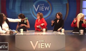 'Saturday Night Live' spoofs Meghan McCain and 'The View'