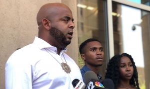 Viral shoplifting video case wasn't Phoenix man's first run-in with police