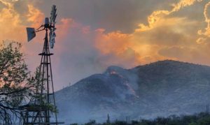 Woodbury Fire causes road closure northeast of Apache Junction