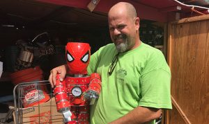 Tempe artist makes art from cans he uses to feed the homeless