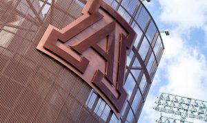 Female deans, University of Arizona settle gender discrimination suit