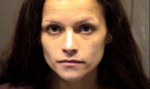 Woman arrested in Mesa for allegedly leaving 2 children in hot car