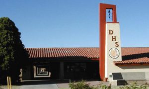 Arizona high school to no longer allow students to carry backpacks