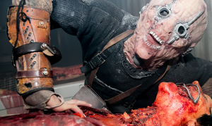 KTAR News' Chad Benson Show crew gets spooked at Phoenix Fear Farm