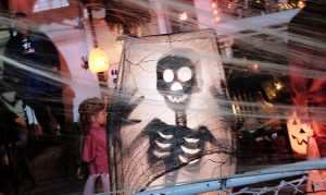 Valley cities offer Halloween safety tips for parents, kids, drivers