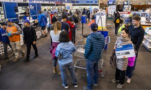 Valley financial expert offers tips for holiday gift budgeting