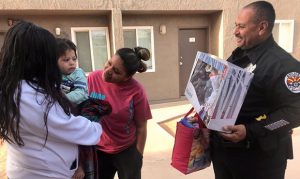 Chandler officer spreads holiday cheer, gives gifts to special family