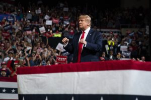 Trump arrives in Phoenix for rally at Veterans Memorial Coliseum