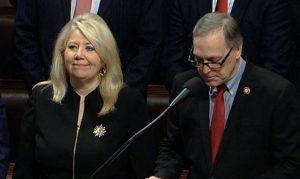 President Trump thanks 2 Arizona members of Congress by name