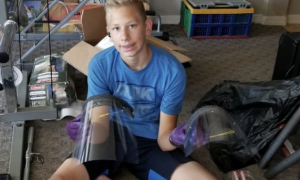 Phoenix students making face shields for Mayo Clinic medical workers