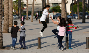 8 ways to teach kids to manage money as coronavirus keeps families at home