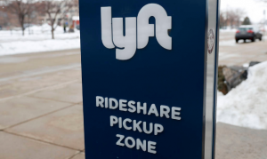 Lyft to stay at Phoenix Sky Harbor despite implementation of new fees