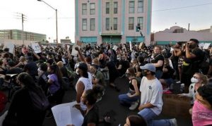Arizona poll finds 72% of likely voters approved of protest curfew