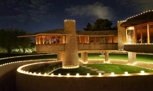 (Photo courtesy Russ Lyon Sotheby’s International Realty)...
