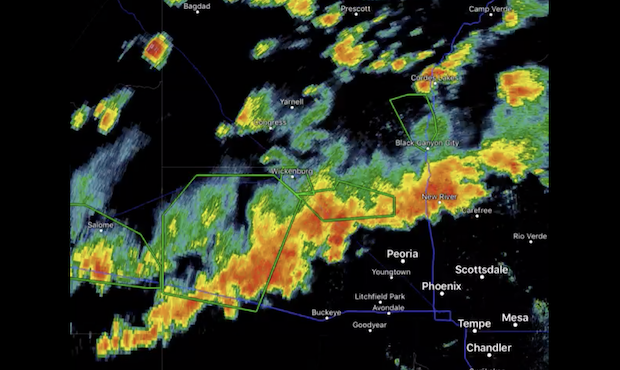 (@NWSPhoenix/Twitter screenshot)...