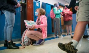 Arizona education group launches petition for stricter schools COVID plan