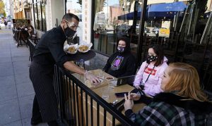 Arizona restaurants putting people back to work amid pandemic