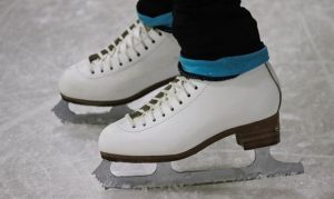 Scottsdale hotel offering ice skating, other winter activities through March