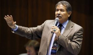 Flags to fly at half-staff in Arizona to honor ex-Navajo Nation president