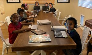 Gilbert parents of 12 manage online learning during COVID-19 pandemic